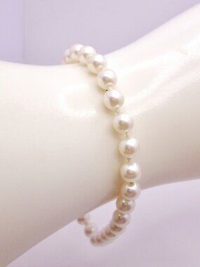 Napier Faux Pearl Bracelet White Hand Knotted Signed 7 1/4 - 7 3/4" Perfect